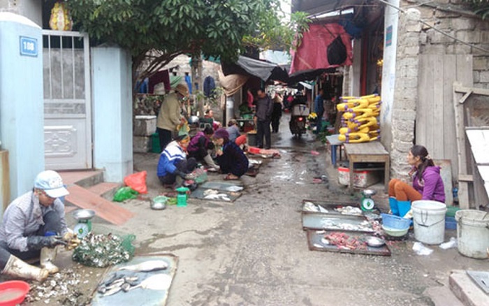 Chợ Bóp là một trong những khu chợ nổi tiếng lâu đời tại Hà Nội Chợ Bóp là một trong những khu chợ nổi tiếng lâu đời tại Hà Nội